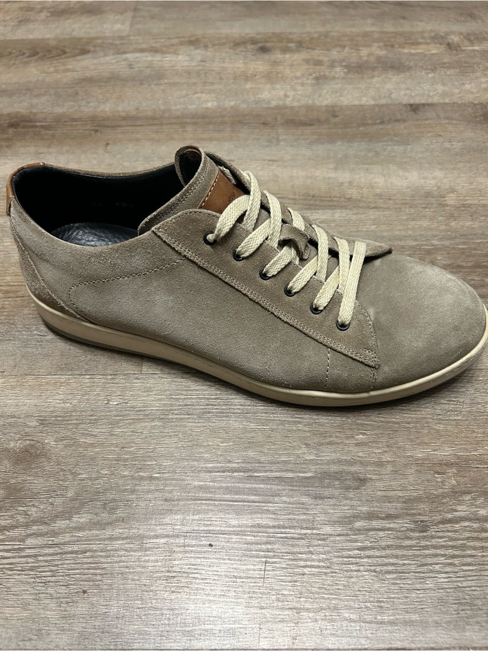 To Boot New York Barlow Men’s Size 10.5 Suede Lace-Up Low Top Sneakers Taupe - Picture 5 of 10
